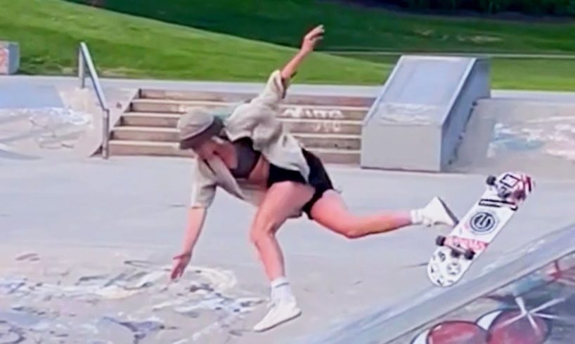 FUNNIEST Girl Fails Of The Year!
