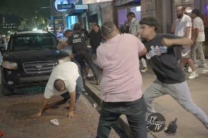 Brawl breaks out on 6th Street ATX 7-3-2023 fight