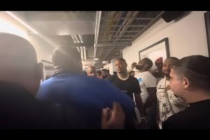 Crip, Mac meets YG for the first time and bangs on him ! FULL VIDEO￼ (blood)