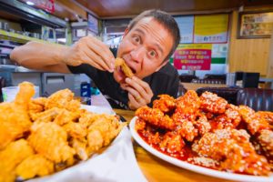 Extra Crispy Fried Chicken!! 🍗 STREET FOOD KOREA + My New Favorite Korean Food!