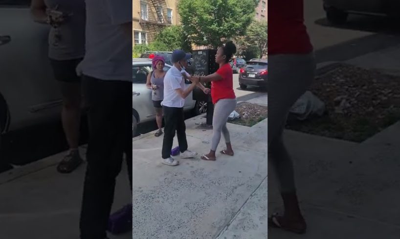 Guyanese lady beat up thief in NYC