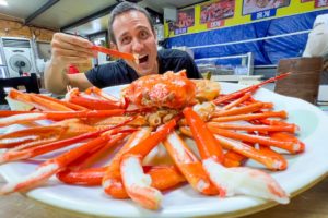 Red Snow Crab!! 🦀 GIANT CRAB RAMEN + Street Food in Korean Seafood Capital!