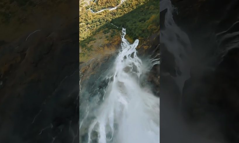 Diving into the waterfall like an eagle!🦅💦  #norway🇳🇴 #fpvdrone #waterfall #adventure #droneshot