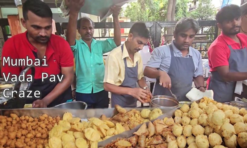 Mumbai Kalpana Aunty Vada Pav Craze - 20 Rs/ Each | Street Food Loves You