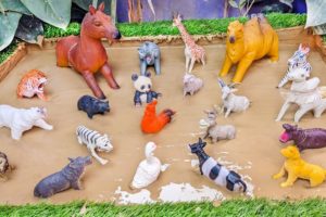 Domestic and Wild Animals Stuck in the Sandbox Adventure 🐫🐯 Play with Amazing Animals