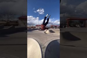 Extreme skating stunts #extreme #sports #skating #stunt #shorts