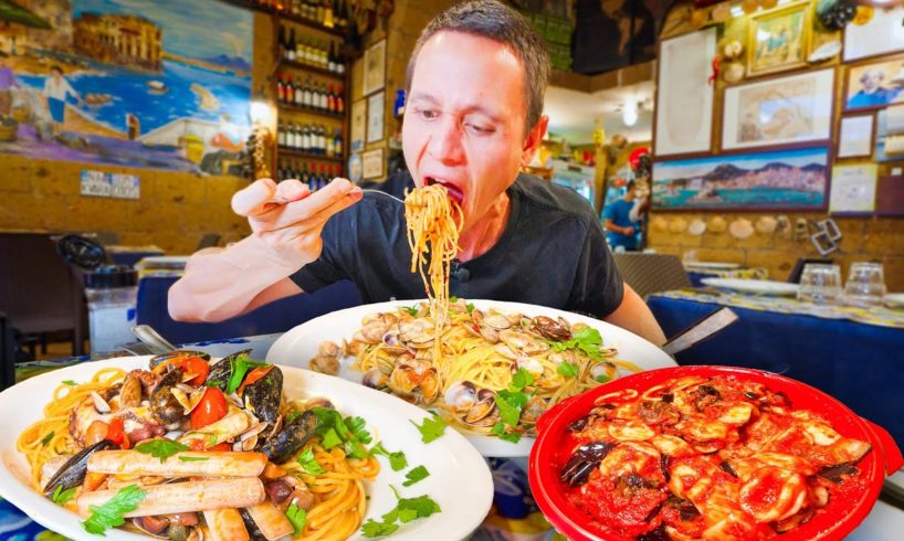 Italian Street Food in Naples!! SEAFOOD SPAGHETTI + Pizza in Naples, Italy!!