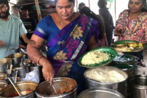 Popular Anuradha Aunty Serves Unlimited Non-Veg Meals In Hyderabad Rs. 120/- l Indian Street Food