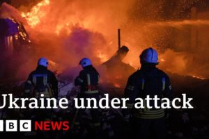 Ukraine war: Russia hits back after Kyiv attack on border city - BBC News