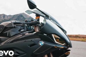 BMW S1000RR - Mountain Ride (feat. MotorbikeMedia)