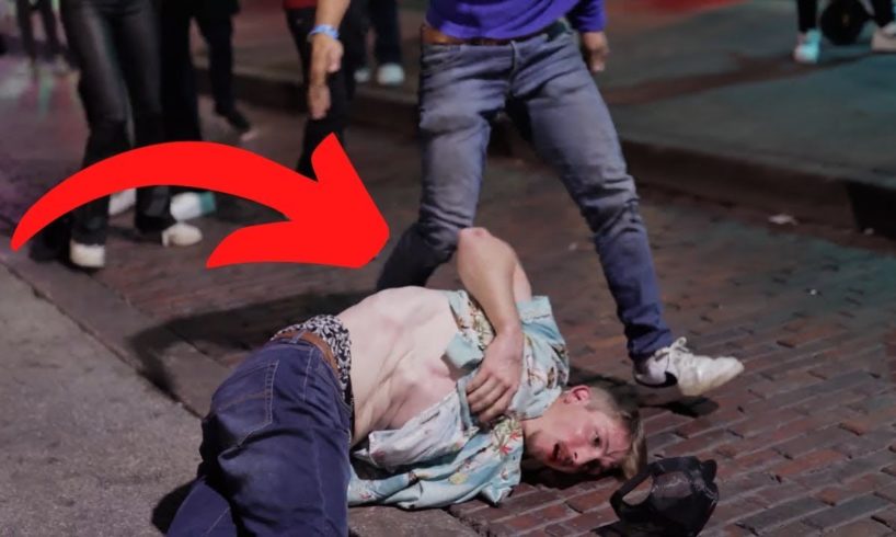 Watch This Crazy Street Fights (WARNING: Violence)