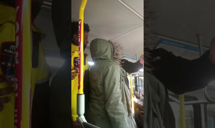 Black women fighting on the bus [Full Video]