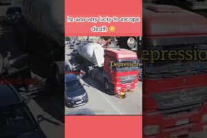 he was very lucky to escape death #death #escape #accidenttruck