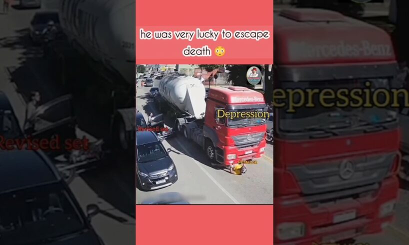he was very lucky to escape death #death #escape #accidenttruck