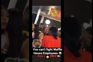 Cant fight the Waffle House Staff 😭😭 #hoodfights #worldstar #atlanta #shorts