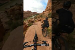 On your left! #moab #mountainbiking #remymetailler