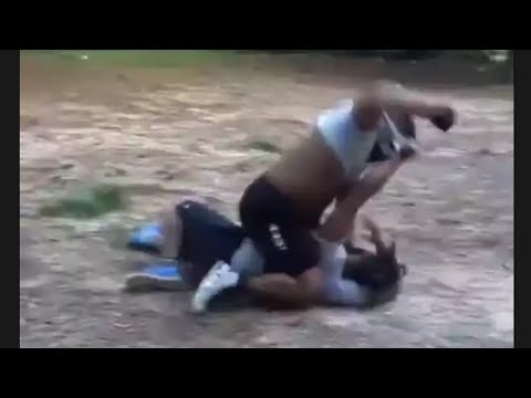 TWO BROTHERS FIGHT! #STORYTIME #RANDOM #HOODFIGHTS #MRSMOOVEONE52 #DASHOOTA #SIBLINGSFIGHT