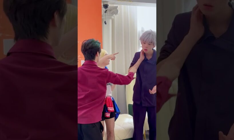 The clown is awesome.  #cosplay#joker #harrietquinn