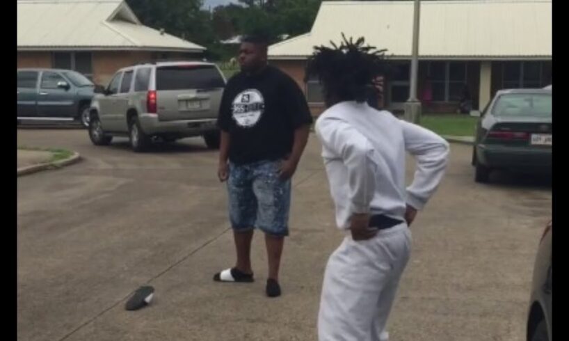 8 Minutes and 9 seconds of normal hood fights