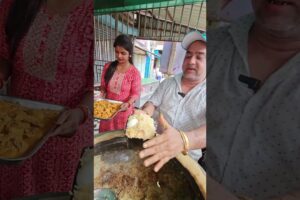 Mutton Biryani ke Sath Chicken Kosha Free #muttonbiryani #chickenkosha #shorts