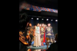 When young people begin to promote traditional culture! #chineseclassicaldance #chinesedancer