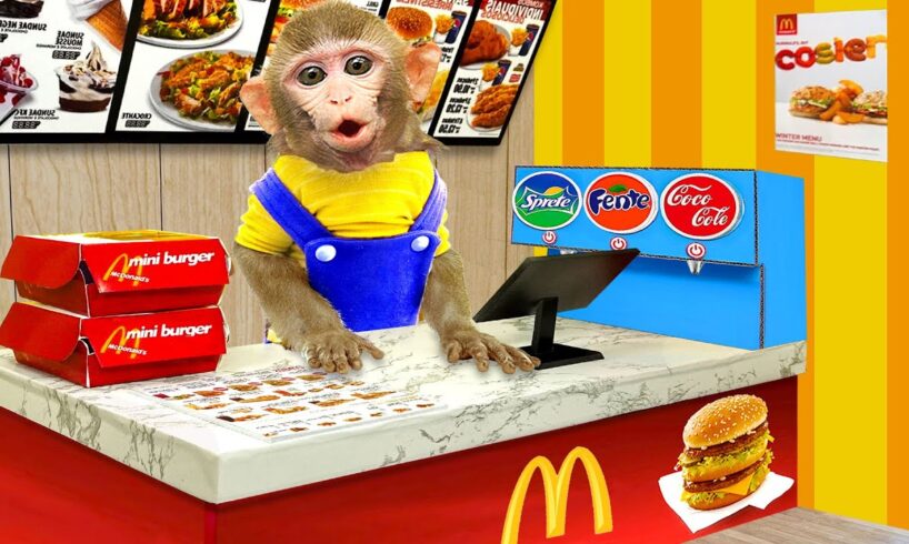 Baby Monkey KiKi goes to buy fast food at supermarket and eat yummy with puppy | KUDO ANIMAL KIKI