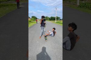Hilarious Skating Fails That Will Make You Laugh🛼😱#inlineskating#trending#skater#roadskating#shorts