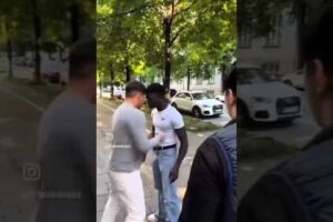 Street fight survival : self-defense #mma #selfdefense #boxing #muaythai