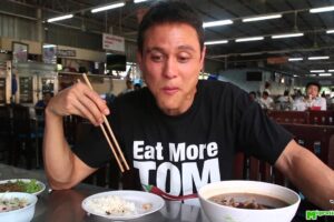 Zong Pet Paloe (ซ้งเป็ดพะโล้) - Duck Delicious in Bangkok