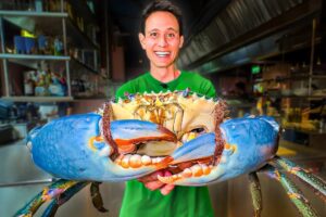 BIGGEST Mud Crab I’ve Ever Seen!! Sri Lanka’s XXXL Seafood!!