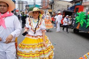 Colombian People Are Awesome Joined The Parade Unplanned