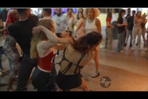 Fight breaks out on 6th Street Austin TX 5-7-2025