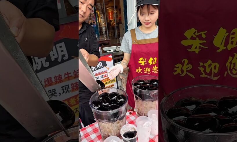 Biggest milk tea in China #china #food #chinesestreetfood