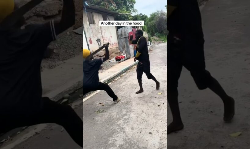 JAMAICAN STAND-OFF 🗡️🇯🇲 #crime #funny #comedy