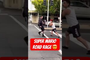 Small Man Saves the Day in Road Rage Fight😳