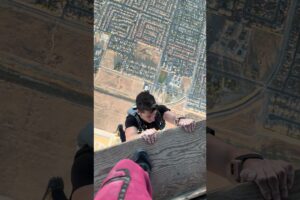 Just hanging out. #adventuresports #basejump #skydive #extremesports  #skydiving  #fall #adventure