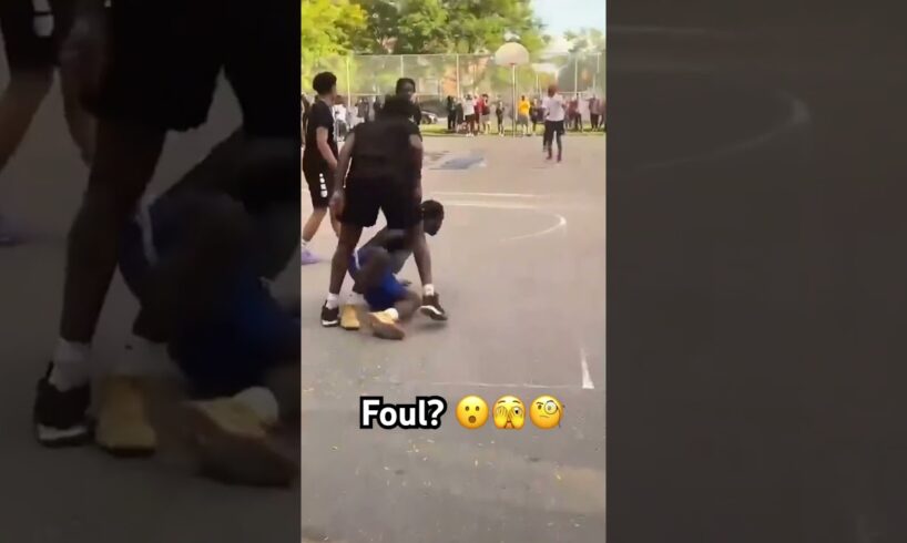 Foul aggressive almost gym fight basketball court #bjj #mma #basketball #gymfight #fight #argument