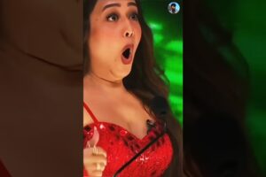 girl ne hours par kamal ka stunt kiya is video me#youtubeshorts #trendingshorts #viralvideos #shorts