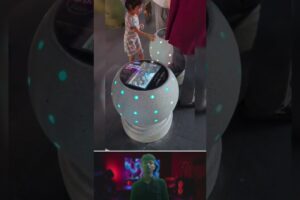 Awesome system for charging smartphones + watching videos  #viralvideo  #shortvideo  #amazingchina