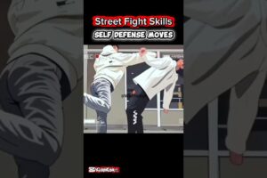 Elbow strike in street fights| self defense techniques for everyone #martialarts #kungfu #shorts