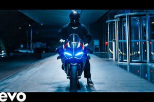 NIGHT RIDE - Aprilia RSV4 & BMW S1000RR (feat. Evil Media & Ferscarro)