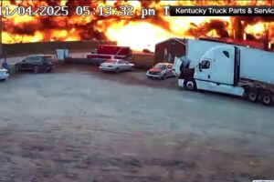 Video shows moment UPS plane crashes, erupts into fireball in Kentucky