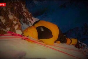 7 Most HORRIFIC Everest Deaths Caught On Camera