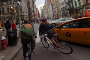 🔥 FixedGear Racing Through NYC With Cooper Ray