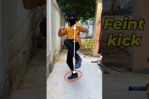 Muay Boran feint striking technique in street fight #selfdefense #martialarts #trendingshorts