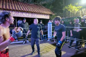 SUPER STAR run into STREET FIGHTER !!! Crazy Fight !!