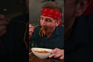 The ULTIMATE Thai Noodle Tour!!