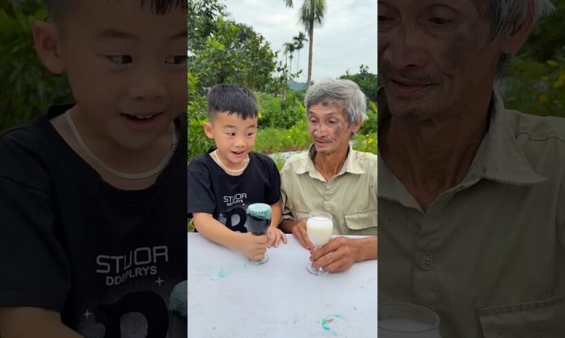 Hai ông cháu trêu trọc nhau siêu dễ thương p2 😂😱👶🏻❤️👴#shorts #cute