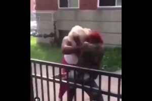 Stud vs girl: Boy jumps in then it gets crazy crazy!!! 😱 (Hood fights)