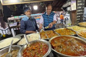 সস্তায় এত খাবার না দেখলে জানতে পারতাম না , চলার পথে চোখের খিদে , Indian Street Food